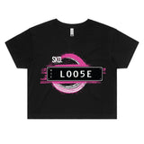 LOO5E WOMANS CROP TEE
